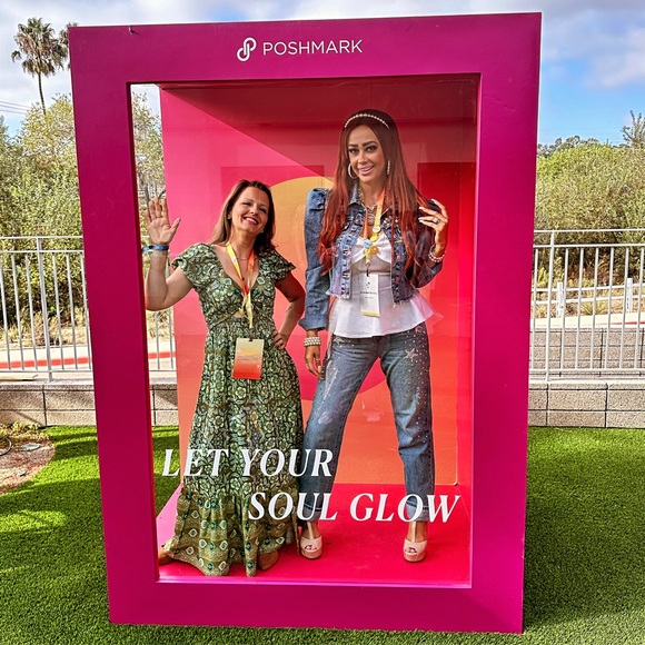 PoshFest 2023 San Diego 💕🌺🌸 - Picture 5 of 15